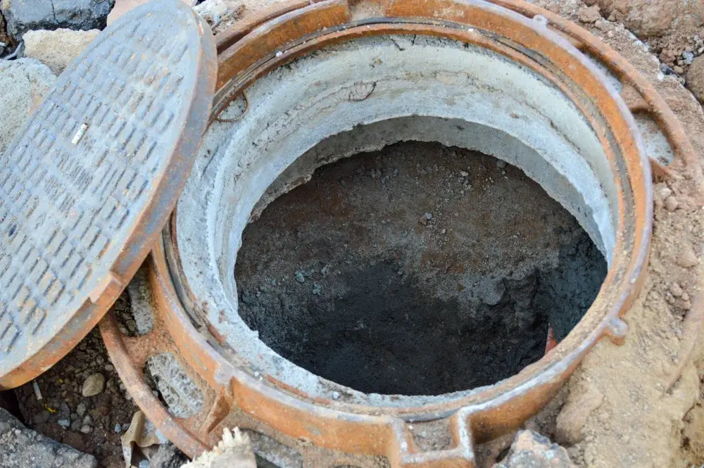 Caixa de gordura esquecida, prejuízo anunciado: programe a limpeza